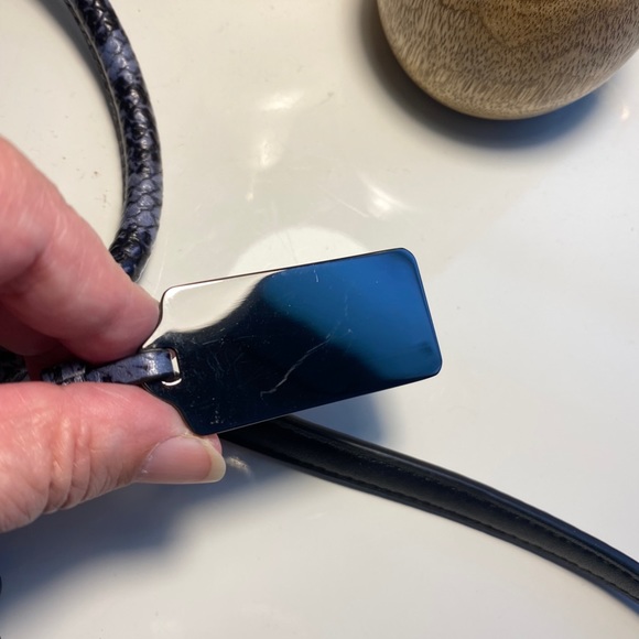 Stunning Coach Crosby - Picture 10 of 10